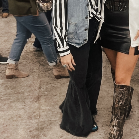 We The Free Float On Flare - Picture 8 of 9